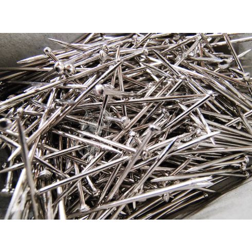 07- Gombostű 24mm, 50g - Merit