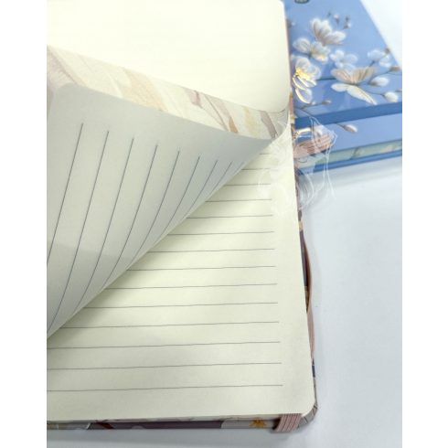 28 - Notesz A5 gumis Flower - 5703-17