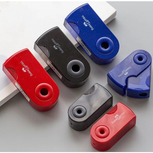 17- Hegyező Faber-Castell egylyukú tartályos "bicska" 